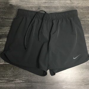 🐙 Nike Dri-Fit Shorts